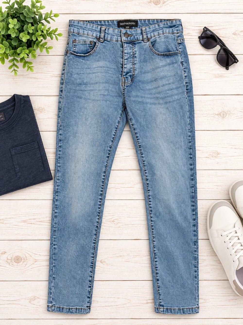 BoohooMAN Men’s 32S Light Wash Slim Straight Jeans Blue Denim